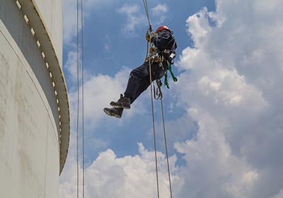 Rope access specialist proces en petrochemie